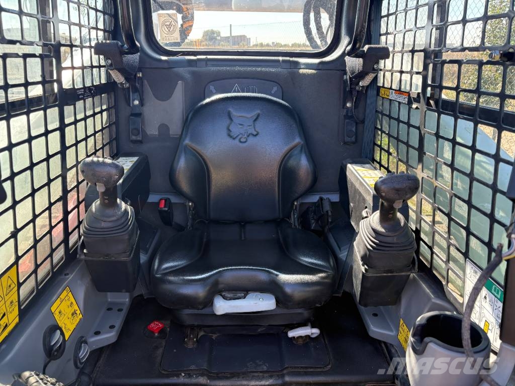 Bobcat T 770 لوادر انزلاقية التوجيه