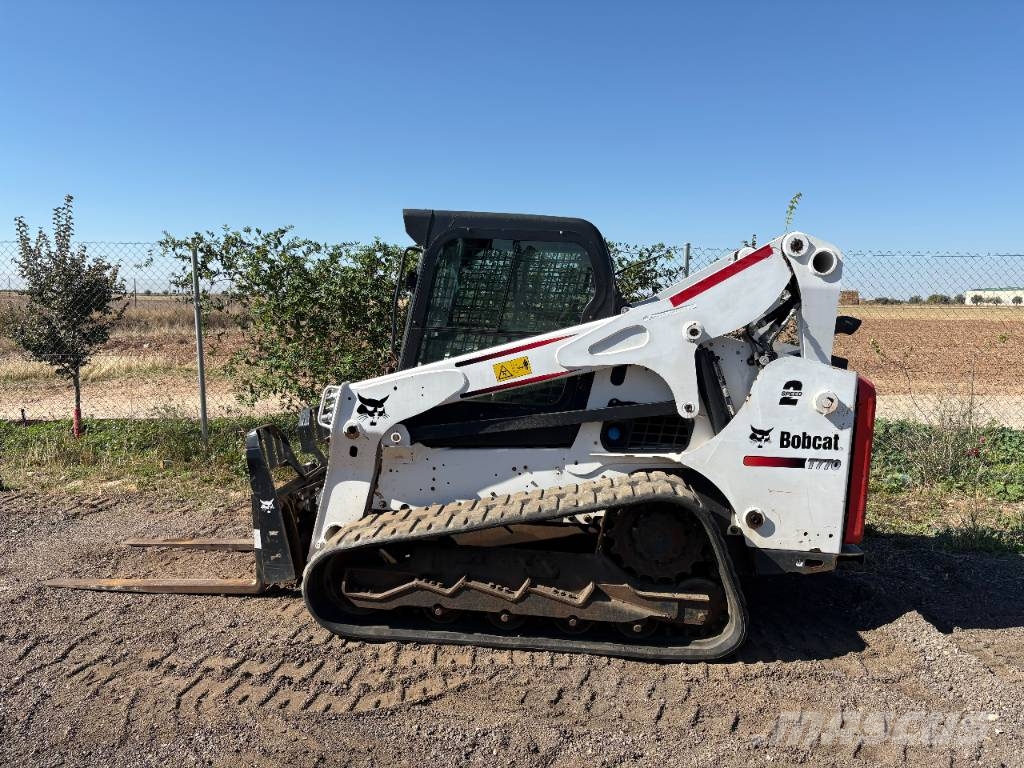 Bobcat T 770 لوادر انزلاقية التوجيه