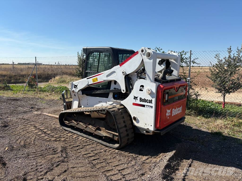 Bobcat T 770 لوادر انزلاقية التوجيه