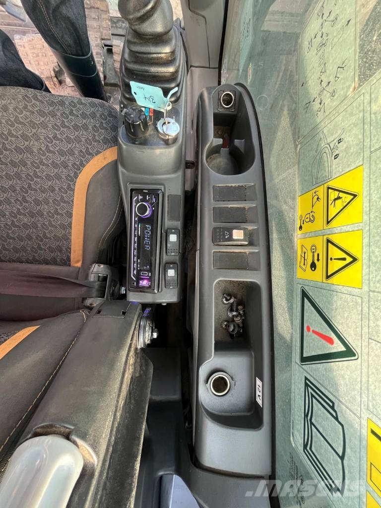 CASE CX 250 D Pelle sur chenilles
