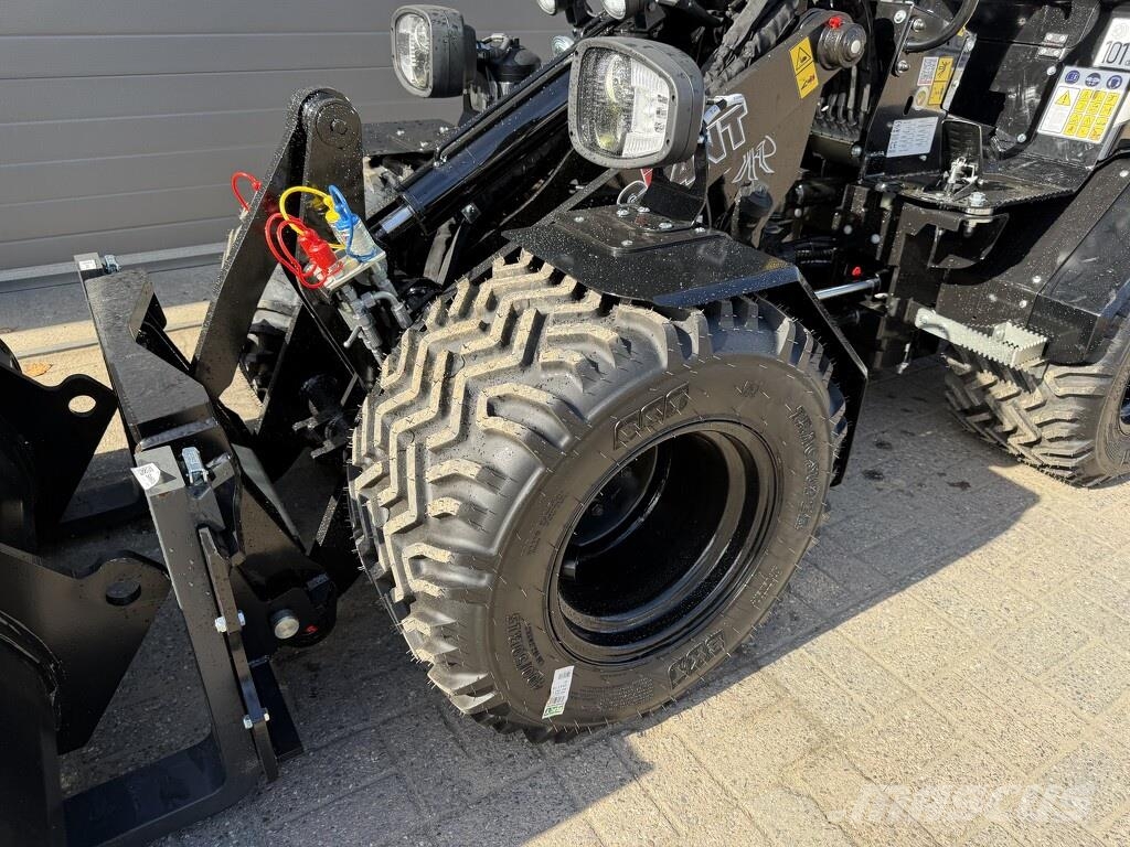 GiANT G1500L X-tra minishovel BLACK edition ! Met zeer v Rataslaadurid