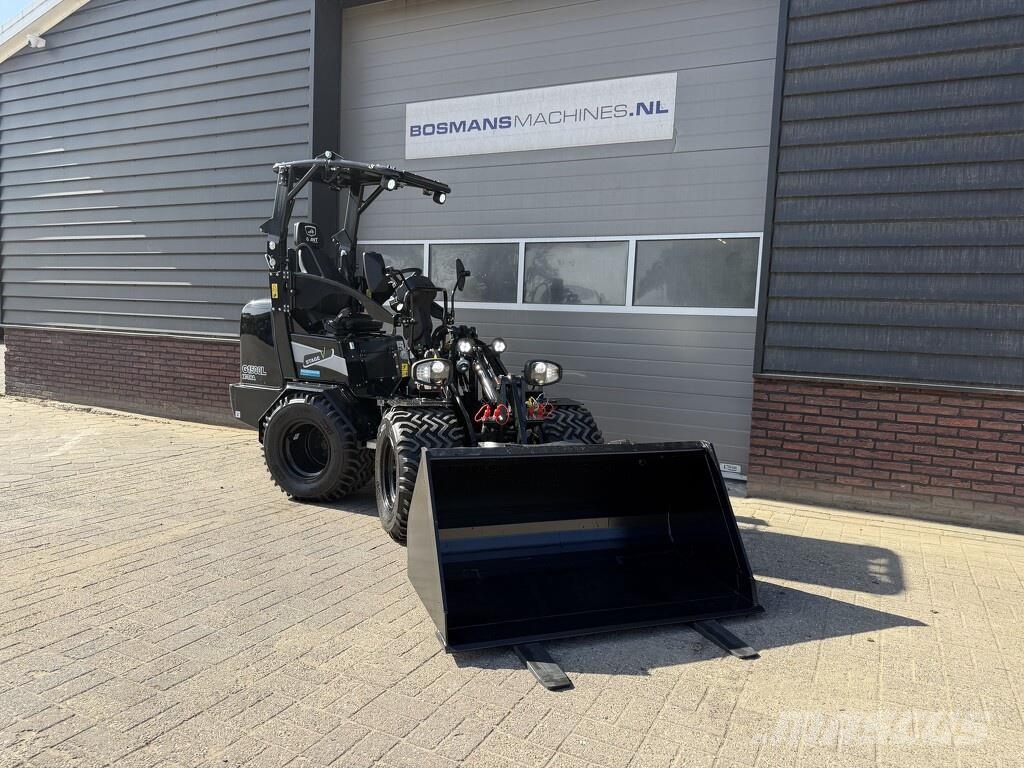 GiANT G1500L X-tra minishovel BLACK edition ! Met zeer v Rataslaadurid
