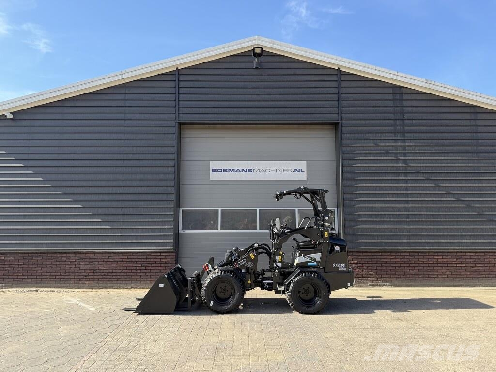GiANT G1500L X-tra minishovel BLACK edition ! Met zeer v Rataslaadurid