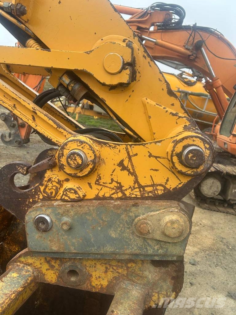 Liebherr A 314 Litronic Pelle sur pneus