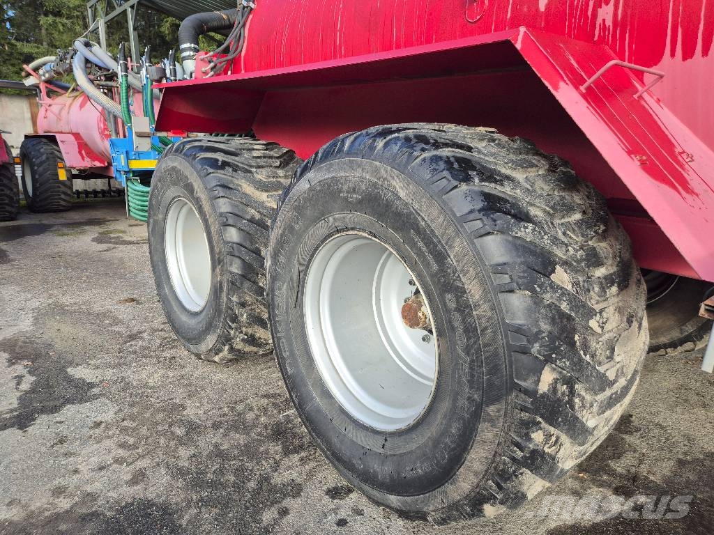 Livakka 14m3 Sivupk. Bomech Flex 8.8 Srutų cisternos
