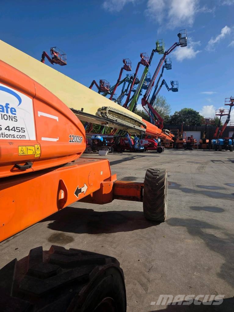 JLG 1200 SJP Telescopic boom lifts