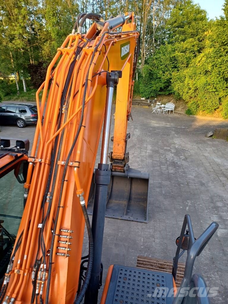 Doosan DX 225 LC-5 Raupenbagger