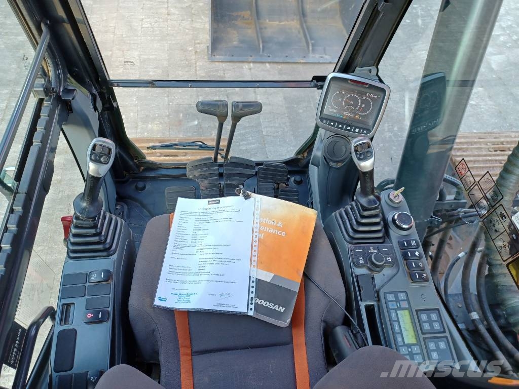Doosan DX 225 LC-5 Raupenbagger