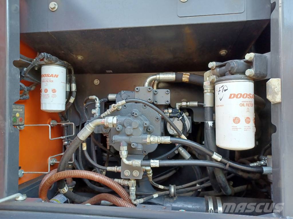 Doosan DX 225 LC-5 Raupenbagger