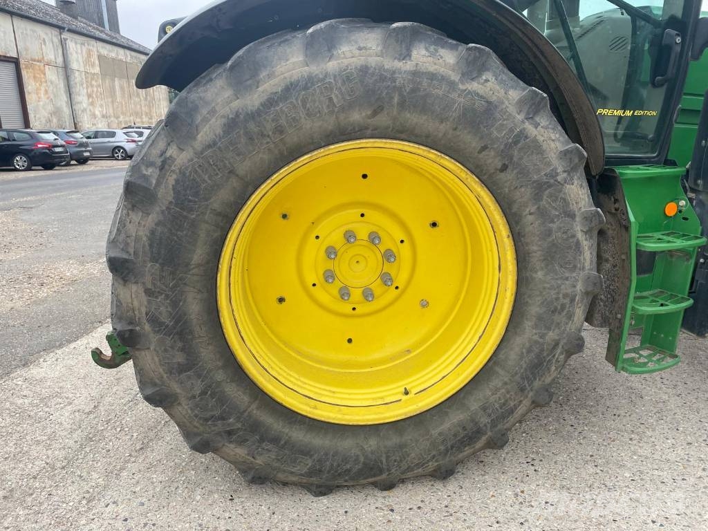 John Deere 6155 R Traktory