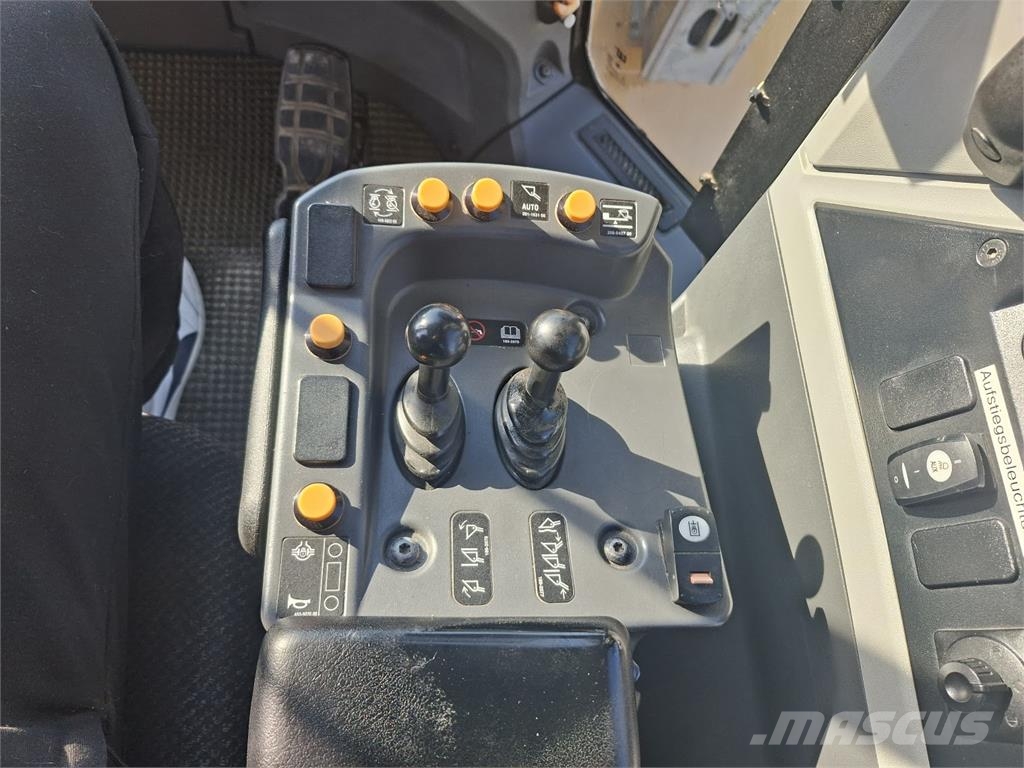 CAT 972M XE Incarcator pe pneuri
