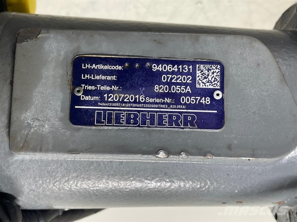 Liebherr A924C - Swing joint/Drehdurchführung/Draaidoorvoer Hidráulica