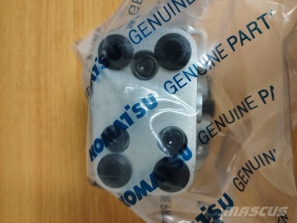 Komatsu 702-16-01861 valve for excavator Utovarne korpe