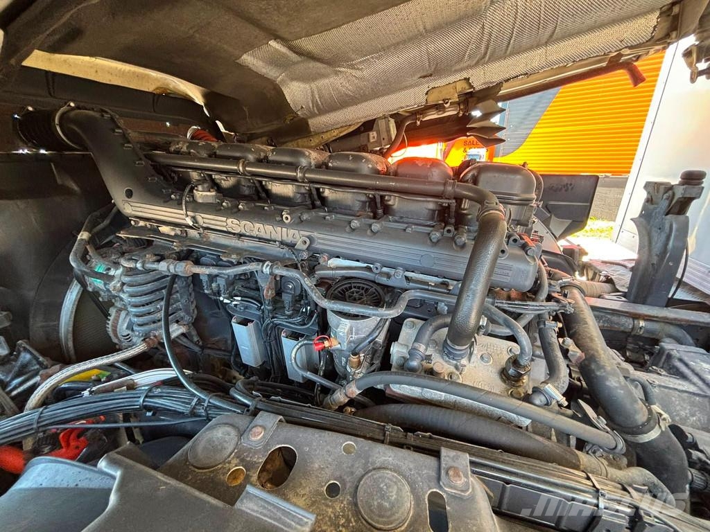 Scania R 420 6x2 RETARDER Camiones con caja de remolque