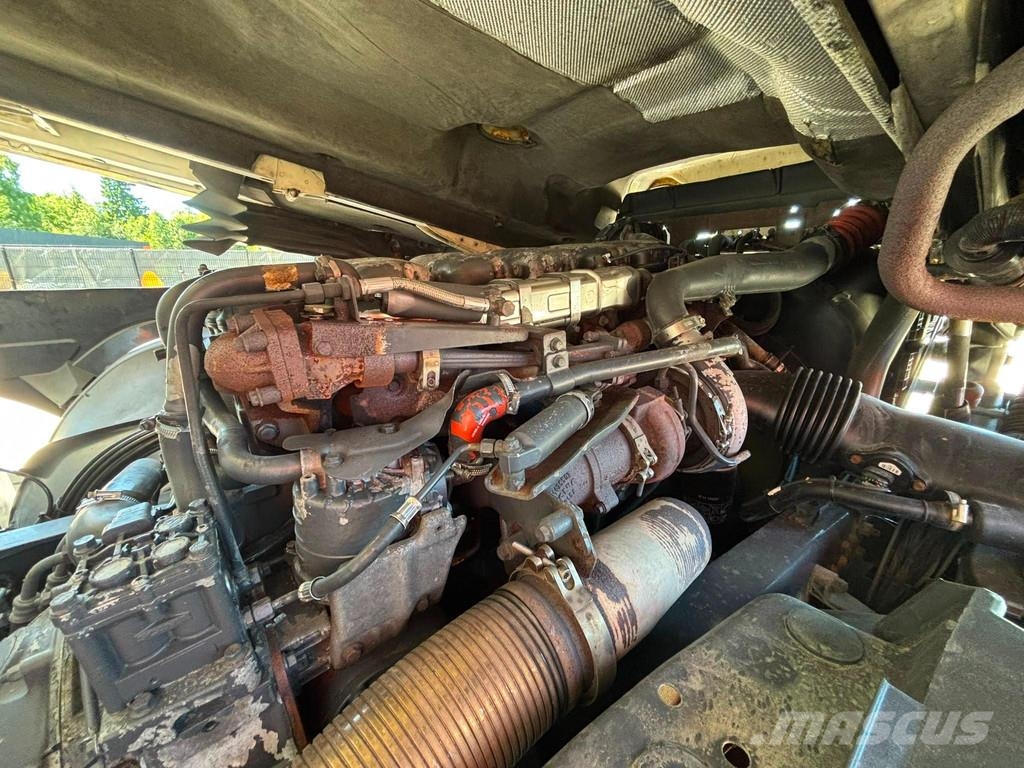 Scania R 420 6x2 RETARDER Camiones con caja de remolque