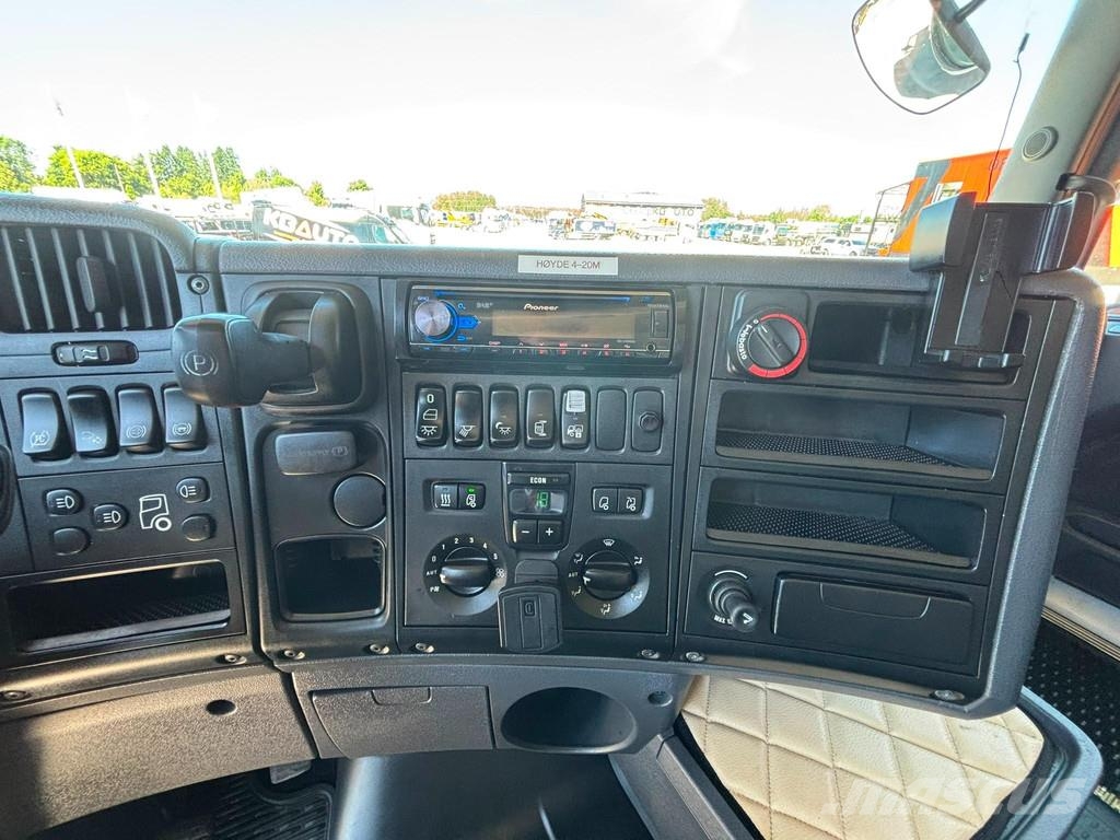 Scania R 420 6x2 RETARDER Camiones con caja de remolque