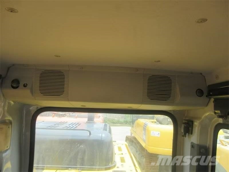 Komatsu PC 360 Paletli ekskavatörler