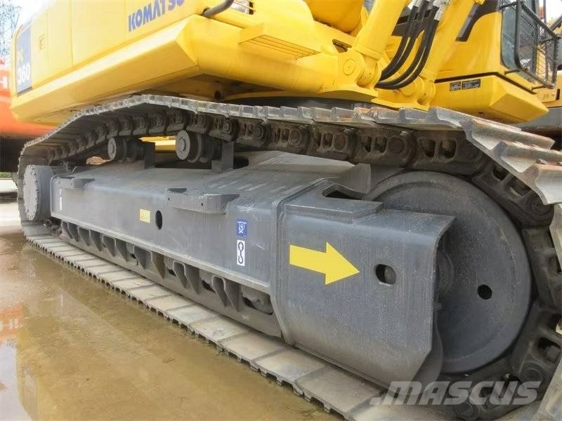 Komatsu PC 360 Paletli ekskavatörler