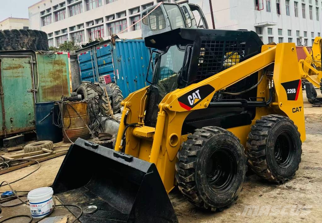 CAT 226 B Φορτωτάκια