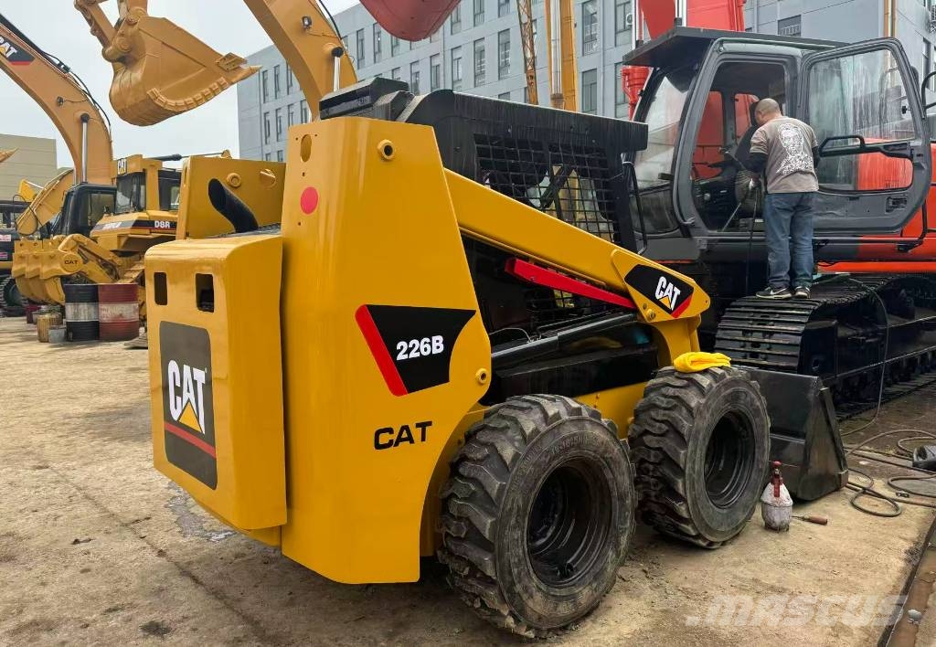 CAT 226 B Φορτωτάκια