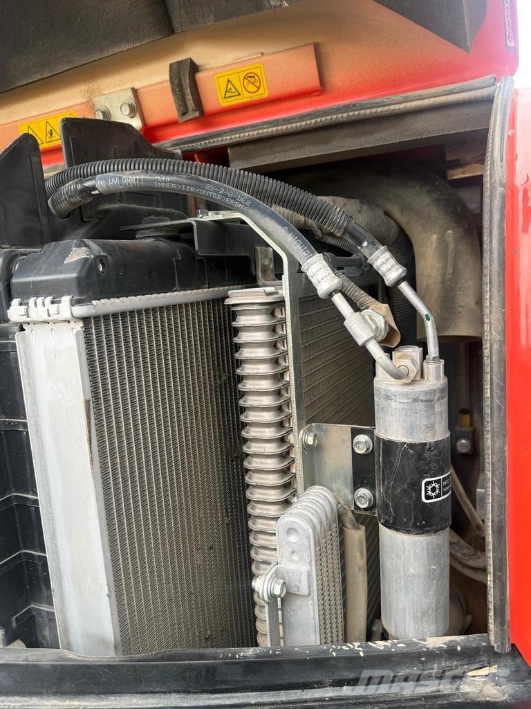 Kubota KX085-5 중형굴삭기 7톤-28톤