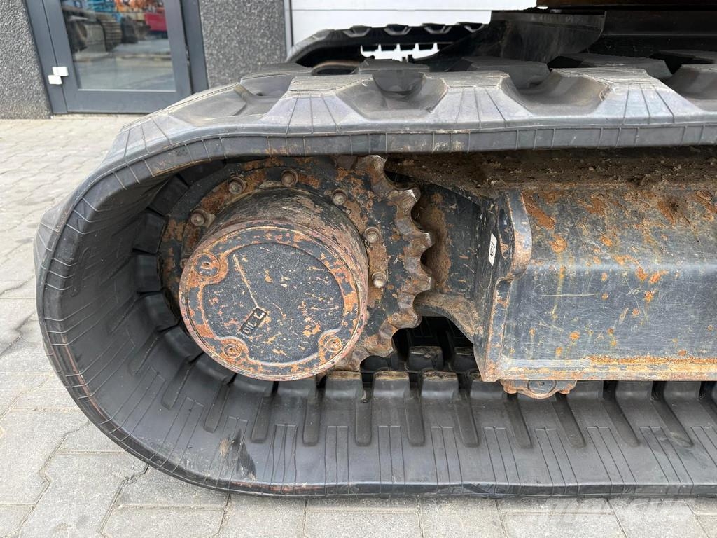 Kubota KX085-5 중형굴삭기 7톤-28톤