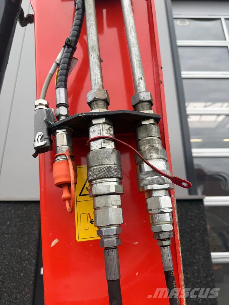 Kubota KX085-5 중형굴삭기 7톤-28톤