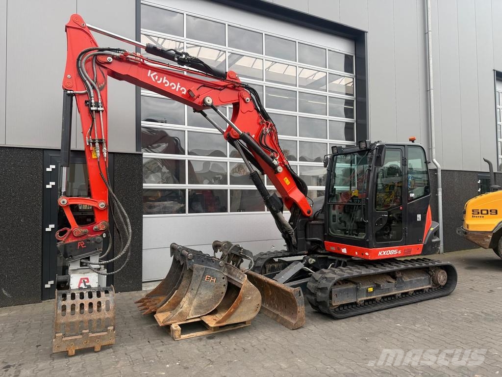 Kubota KX085-5 중형굴삭기 7톤-28톤
