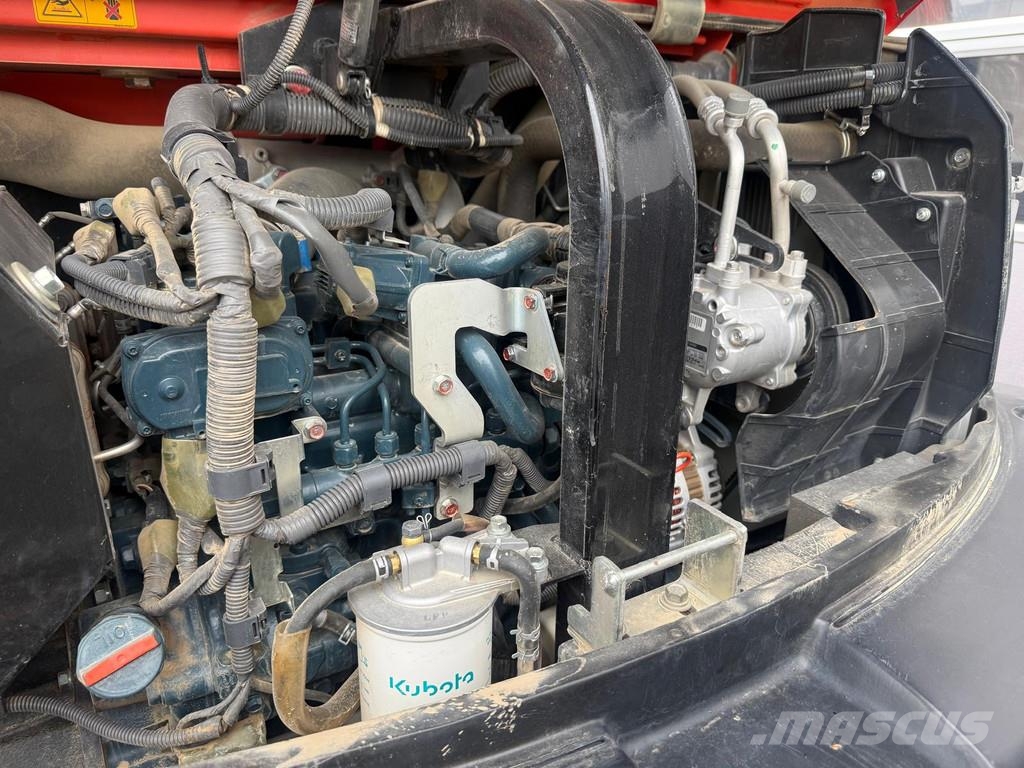 Kubota KX085-5 중형굴삭기 7톤-28톤