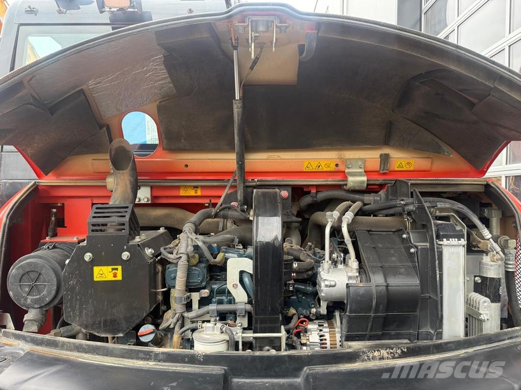 Kubota KX085-5 중형굴삭기 7톤-28톤