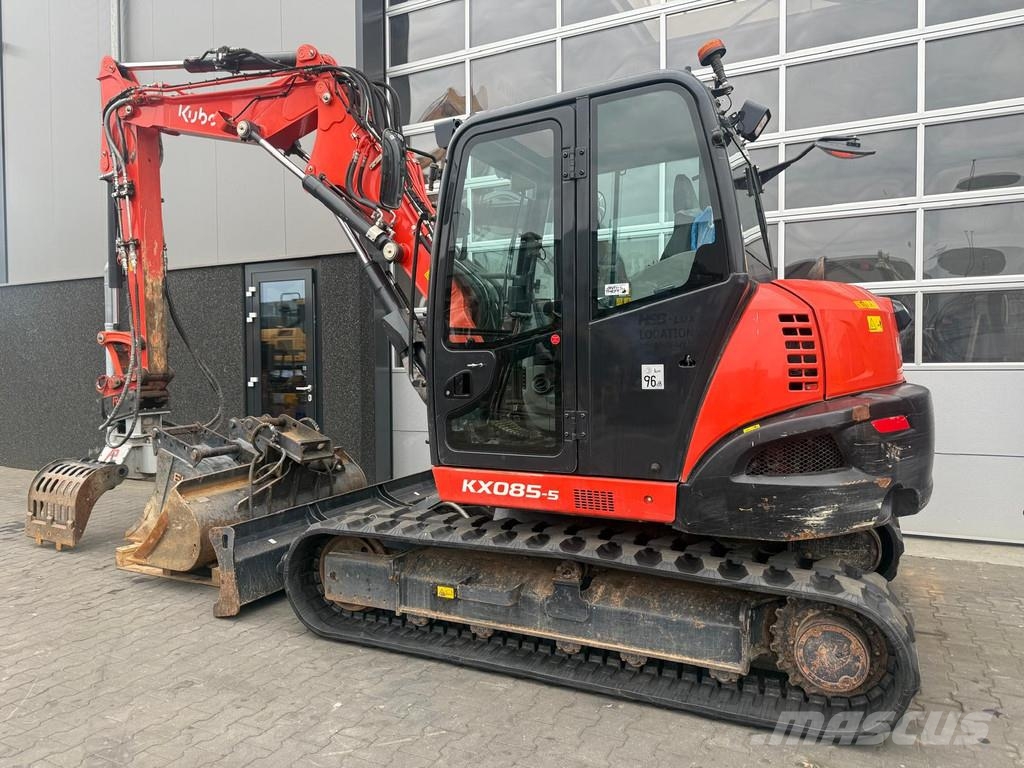 Kubota KX085-5 중형굴삭기 7톤-28톤