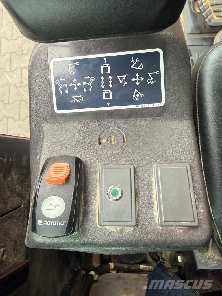 Kubota KX085-5 중형굴삭기 7톤-28톤