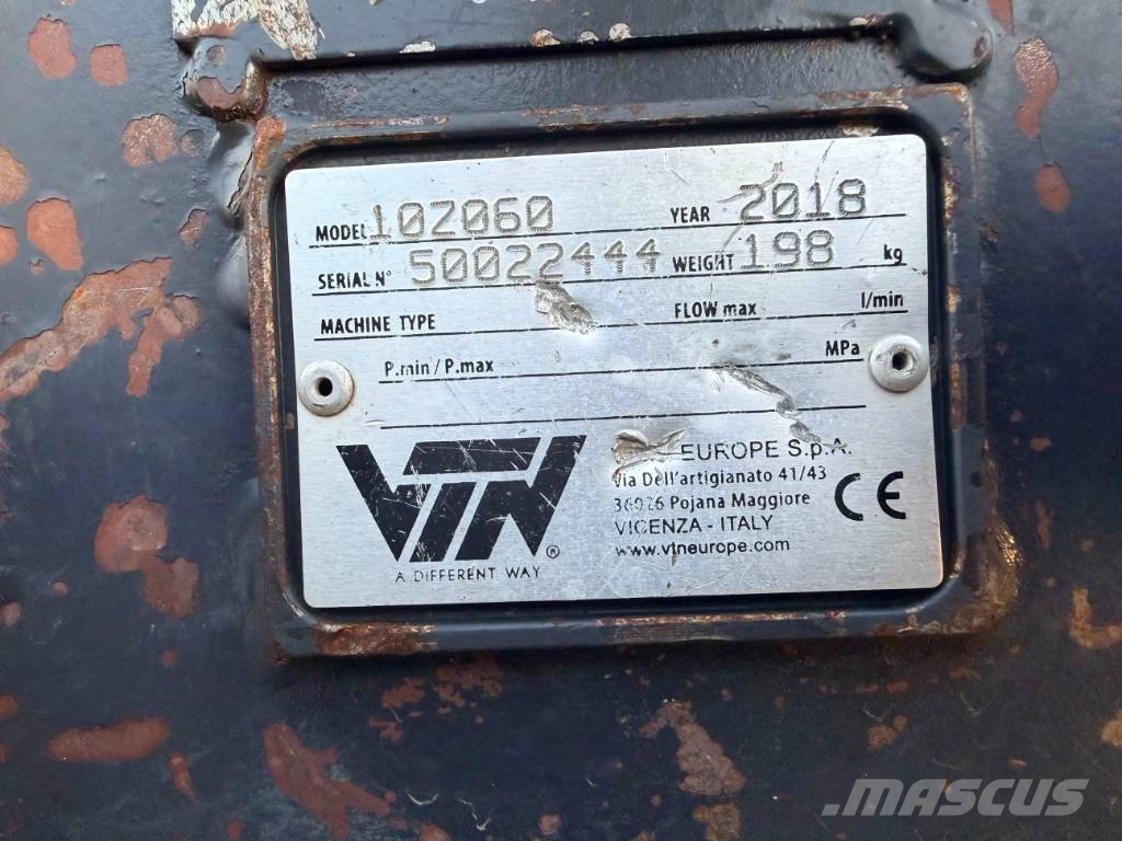CAT M315F Lastik tekerli ekskavatörler