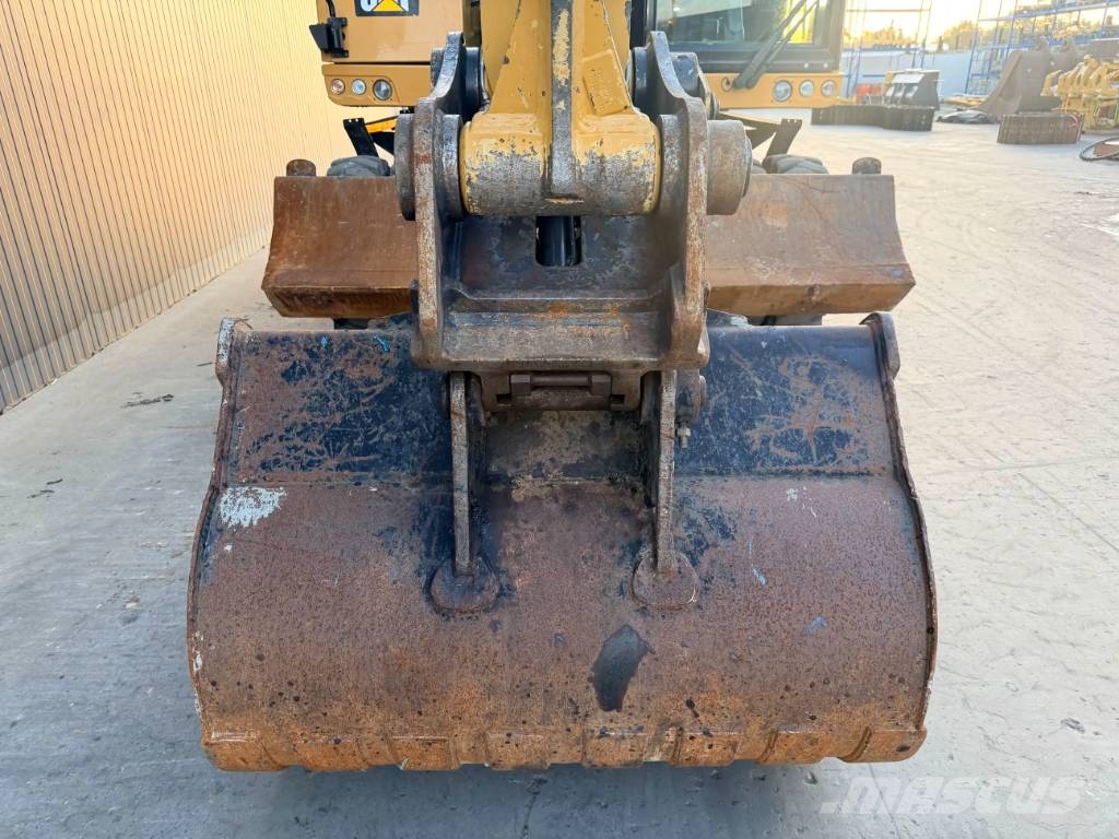 CAT M315F Lastik tekerli ekskavatörler