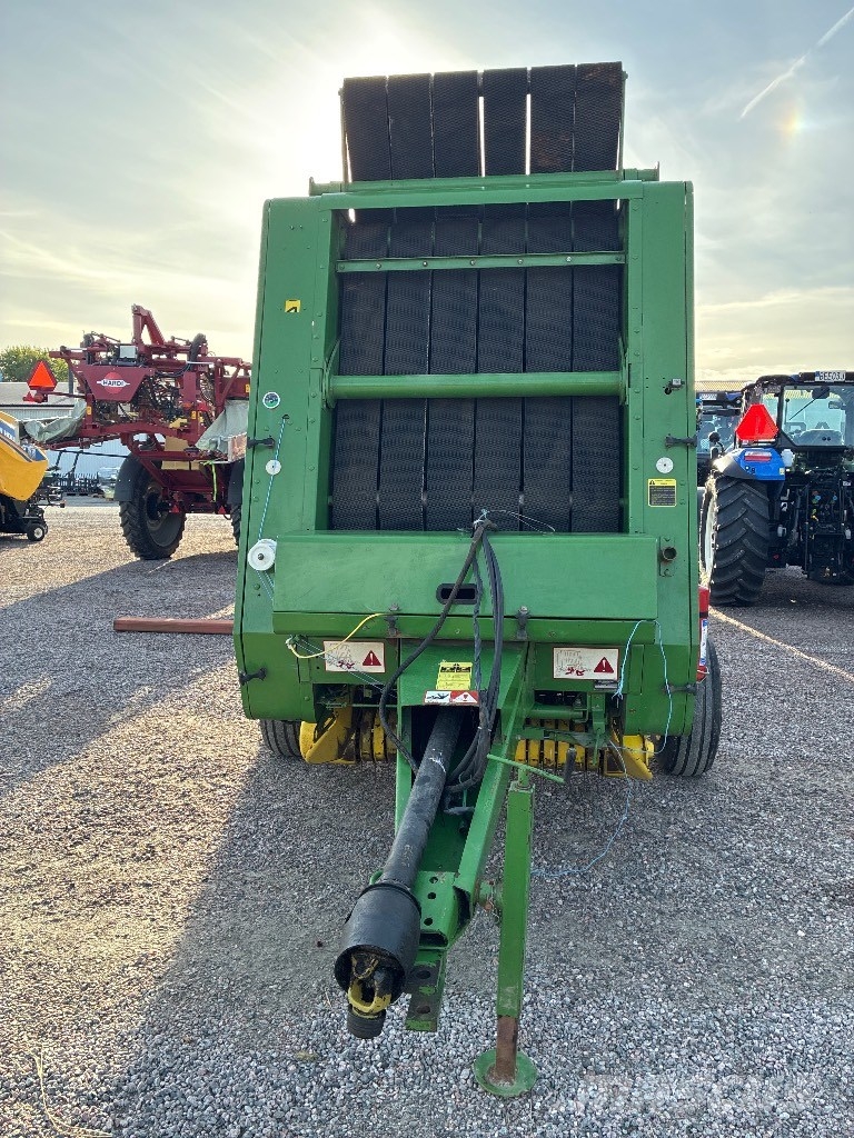 John Deere 550 Ronde-balenpersen