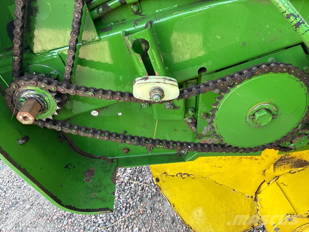 John Deere 550 Ronde-balenpersen