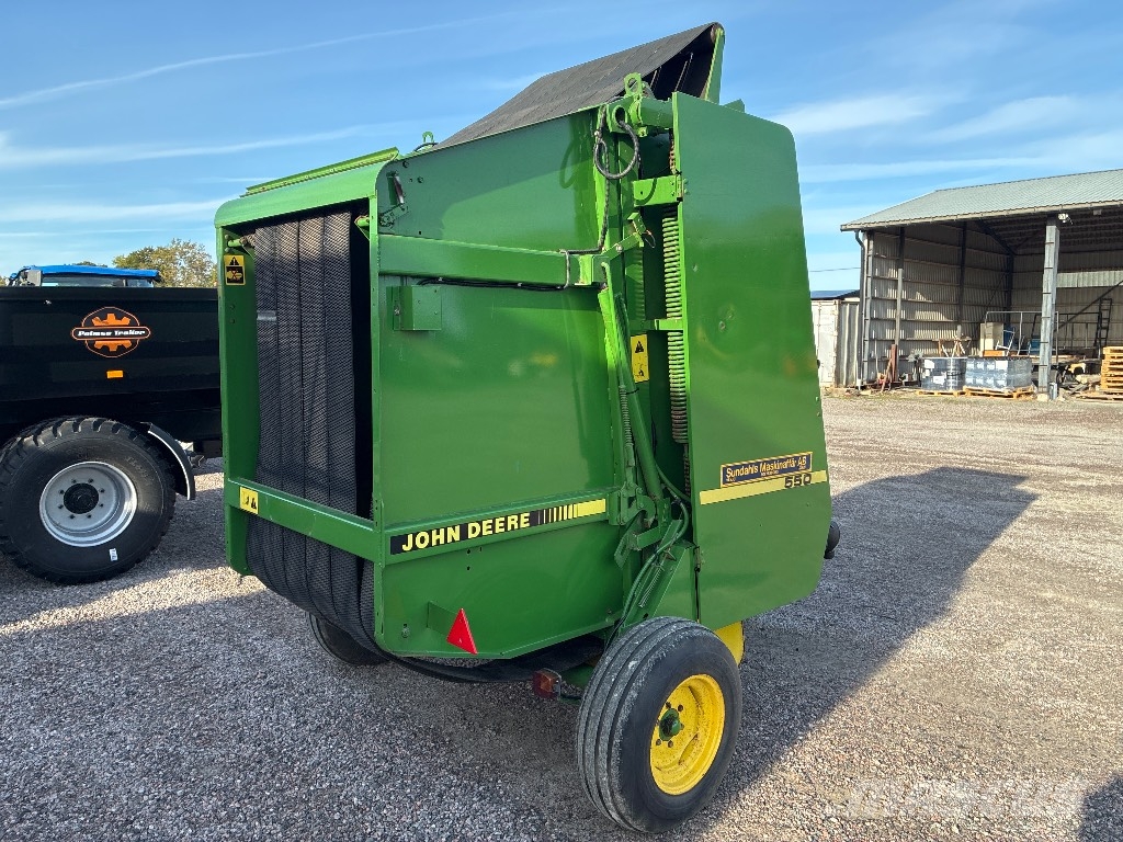 John Deere 550 Ronde-balenpersen