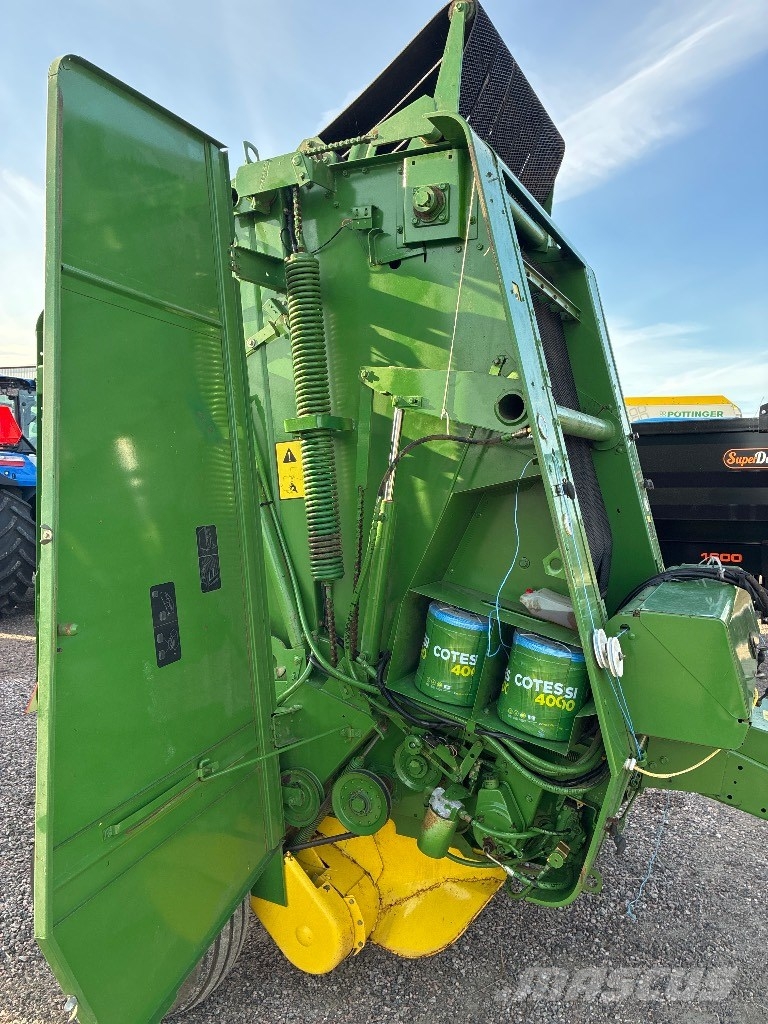 John Deere 550 Ronde-balenpersen