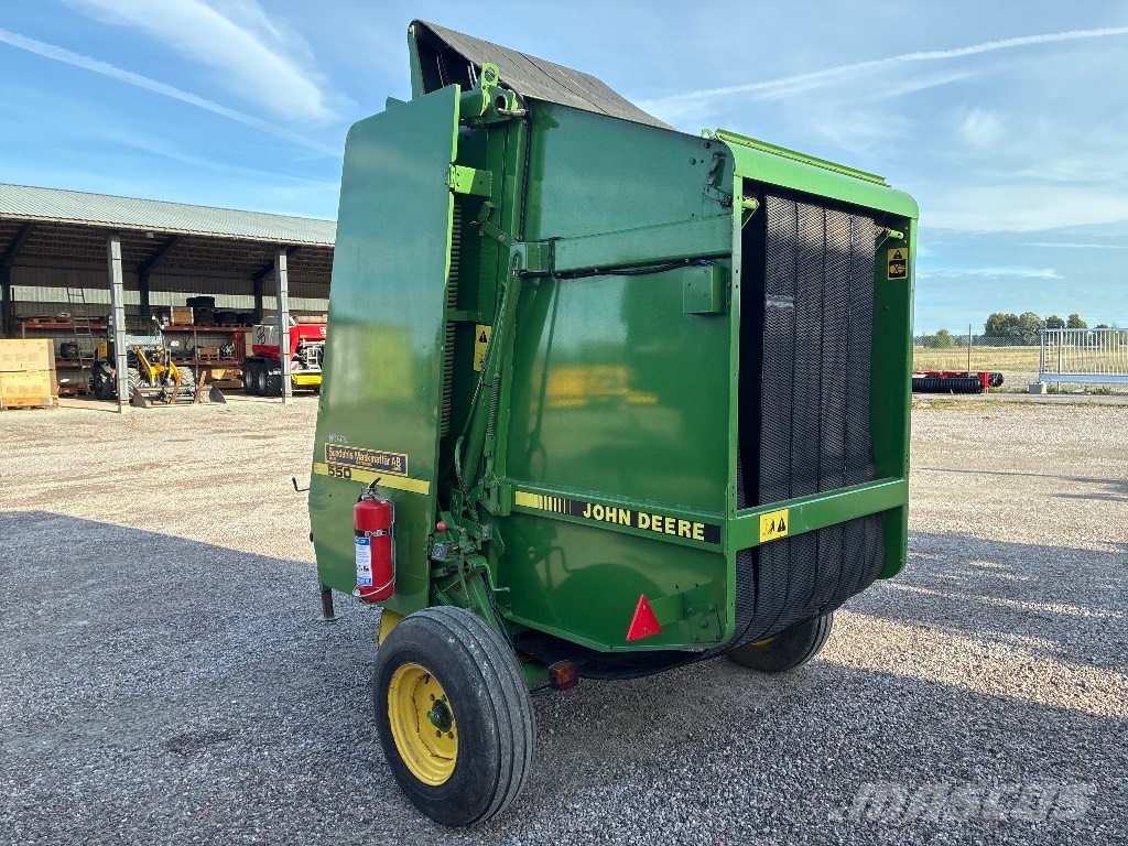 John Deere 550 Ronde-balenpersen
