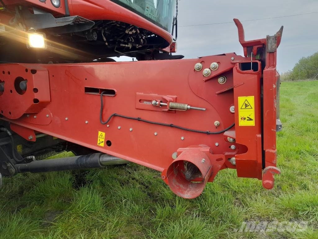 Case IH Axial Flow 8230 Комбайни