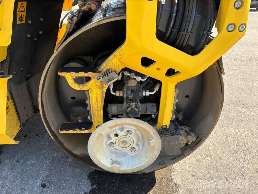 Bomag BW 154 AP-AM Ikerdobos hengerek