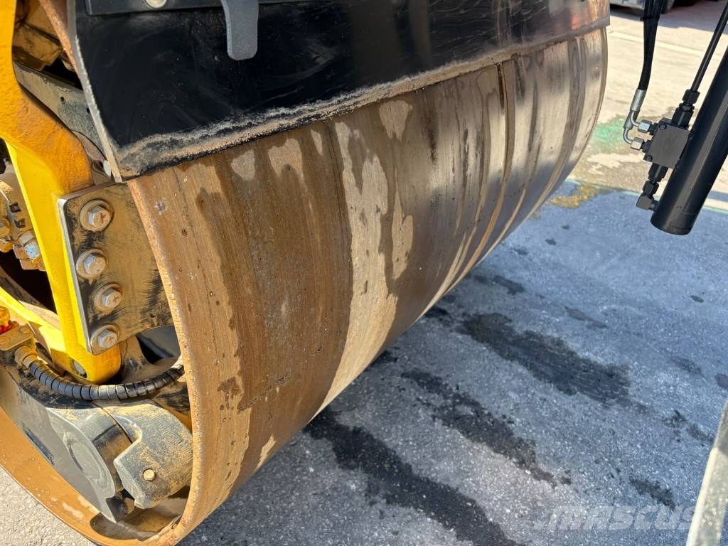 Bomag BW 154 AP-AM Ikerdobos hengerek