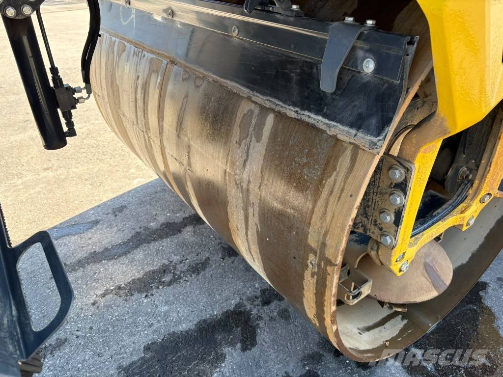 Bomag BW 154 AP-AM Ikerdobos hengerek