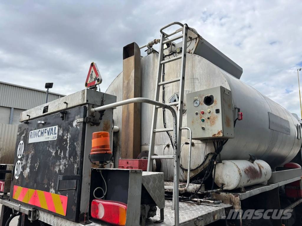 Renault Rincheval - 9.000 Liter Spruzzatrici di bitume