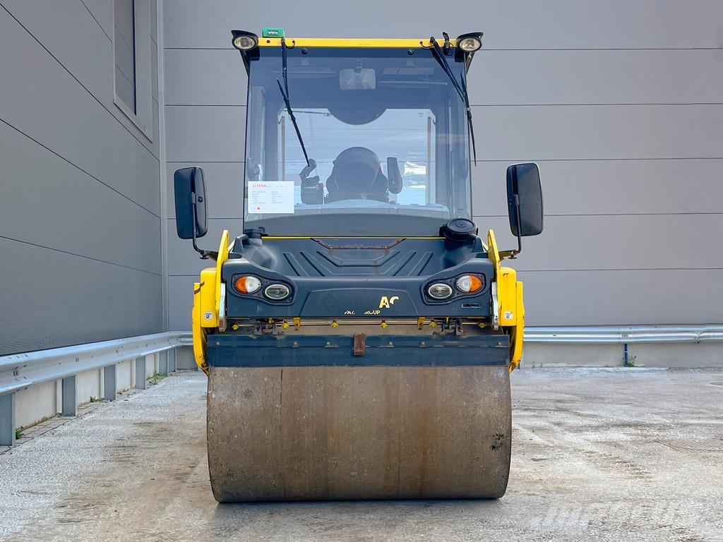 Bomag BW 151 AD-5 مداحل ثنائية الاسطوانة