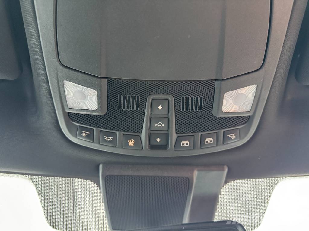 Ford Raptor Avtomobili