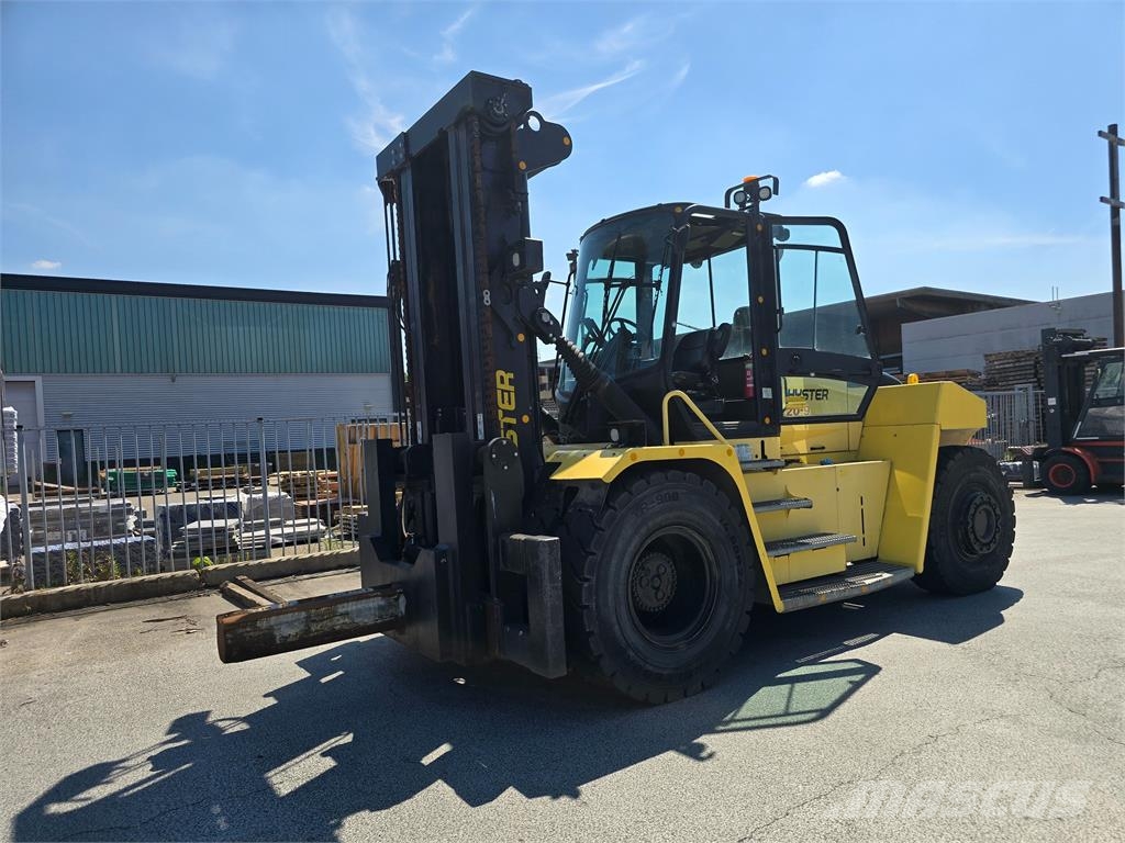 Hyster H20XM-9 Diesel Trucker