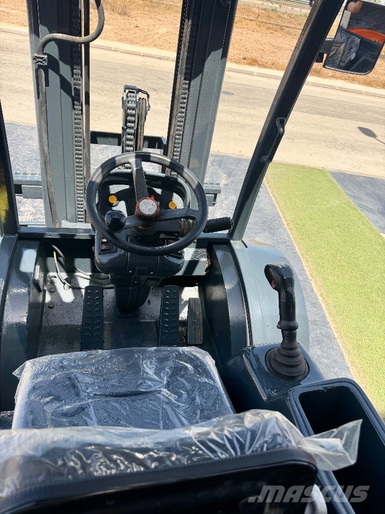 Ausa CH 200 X4 Terrängtruck