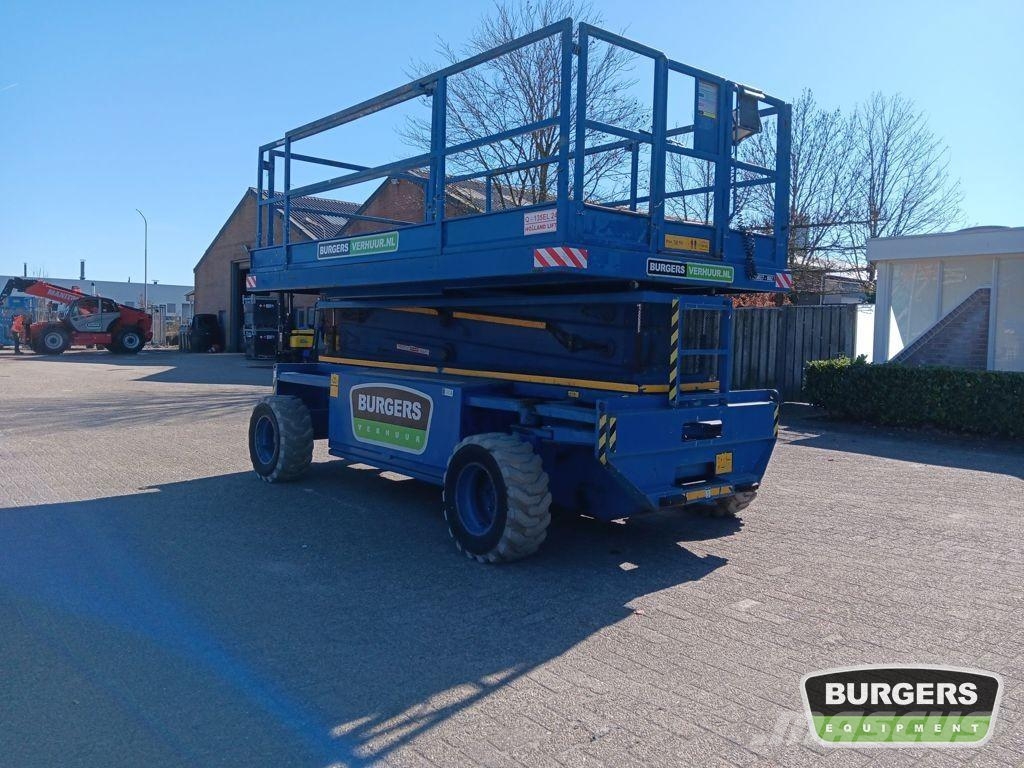 Holland Lift Q-135EL24 Elevadores de tesoura