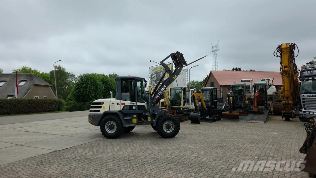Terex TL80 met 4-cilinder Deutz Kolové nakladače